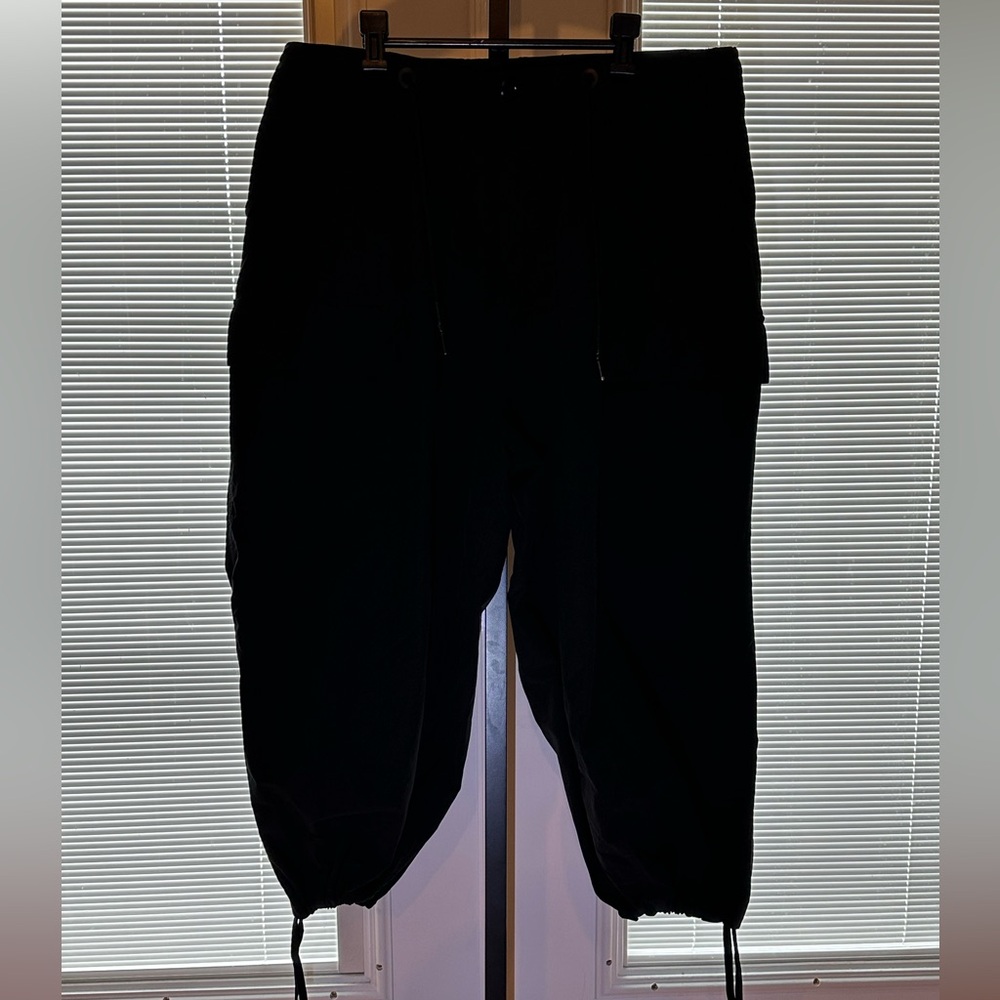 GRAYE Black Ripstop Microfiber Drawstring Hem Car… - image 2